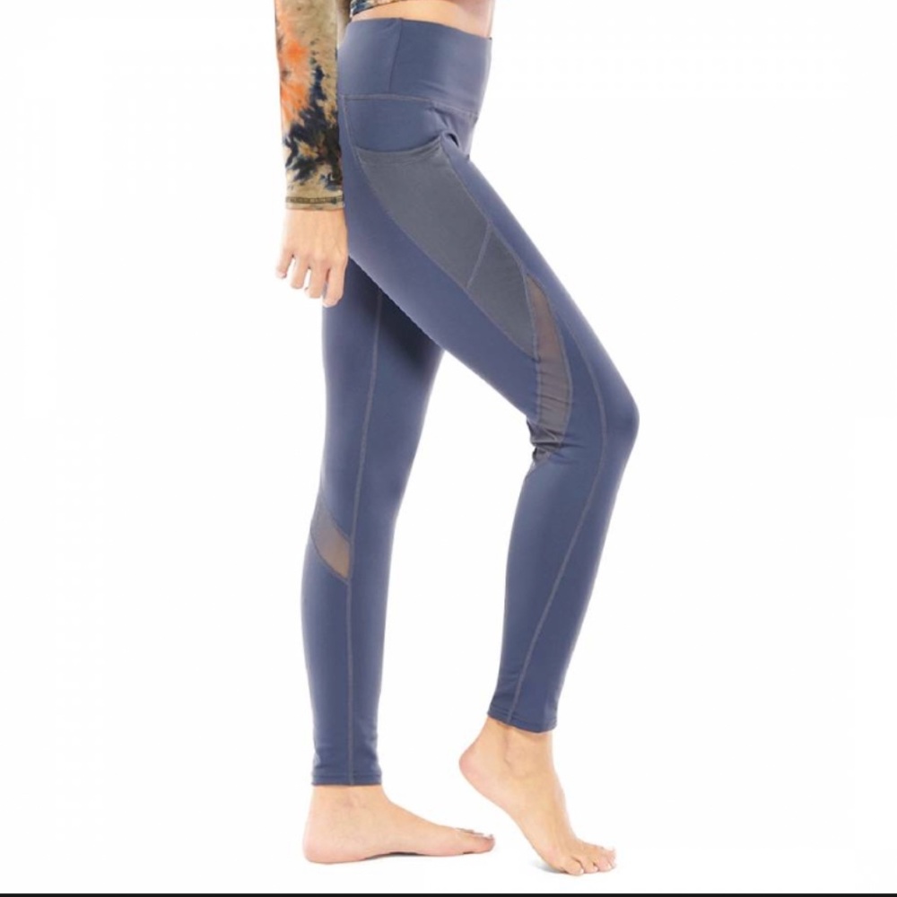 Electric Yoga - NWT- Pocket Perfection Leggings, Grey (M)